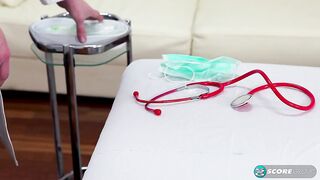 Катерина Дуброва на осмотре у гинеколога