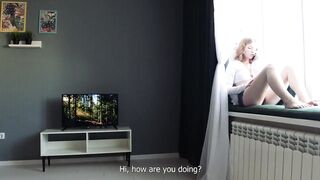 Разговаривает по телефону с мужем, а брат её трахает