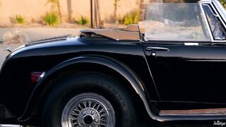 Valentina Nappi мастурбирует на фотосесии