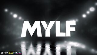 Милф и воровки (С переводом)