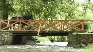 Задорные сельские девушки (С переводом)