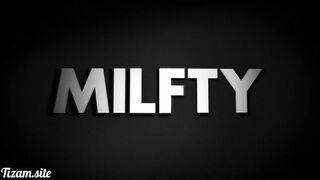 Подпиши договор и получишь меня (С переводом)