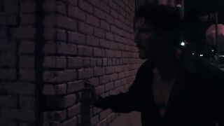 Орёл с распростёртыми крыльями (С переводом)