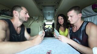 Проиграл подругу в карты