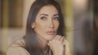 Замри (С переводом)