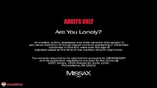 Тебе одиноко? (С переводом)