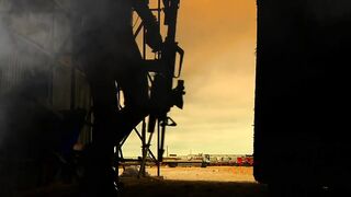 Дорожные воины (С переводом)